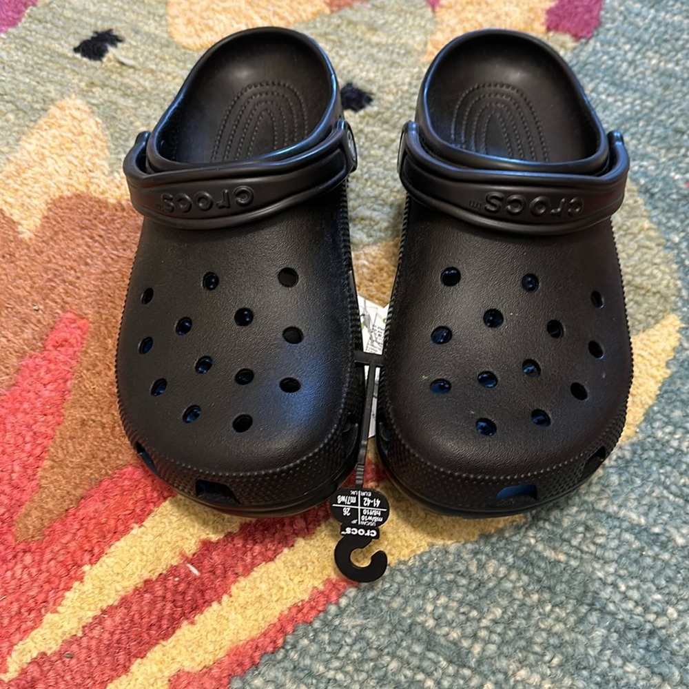 New with tags Classic Black Crocs